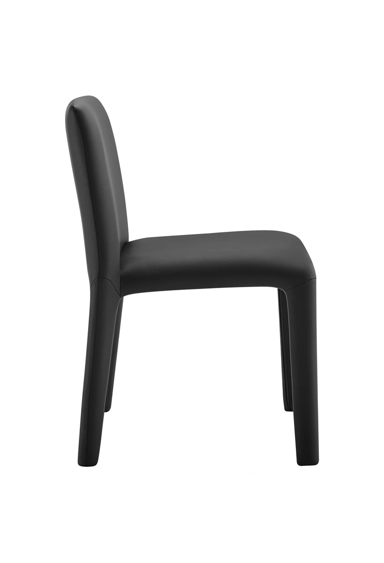 Chaise de salle à manger en cuir végétalien Noviara, noire