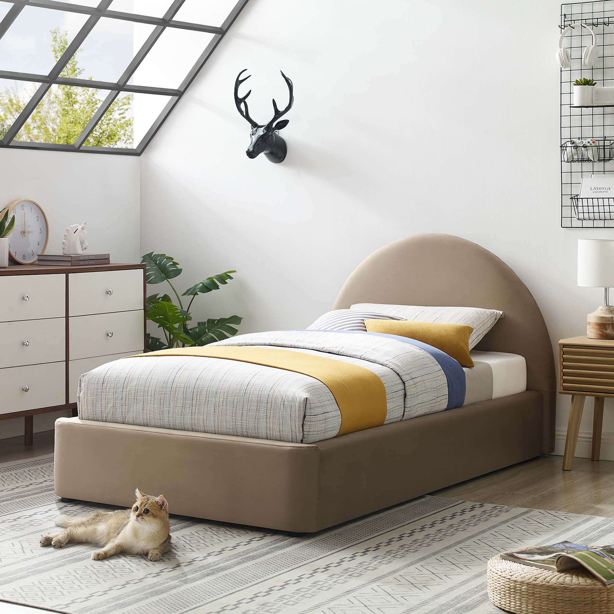 Lit double en velours Resorts, taupe
