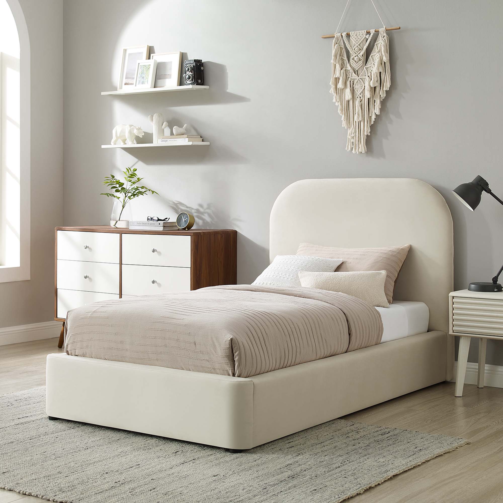 Lit simple en velours Heather, couleur crème