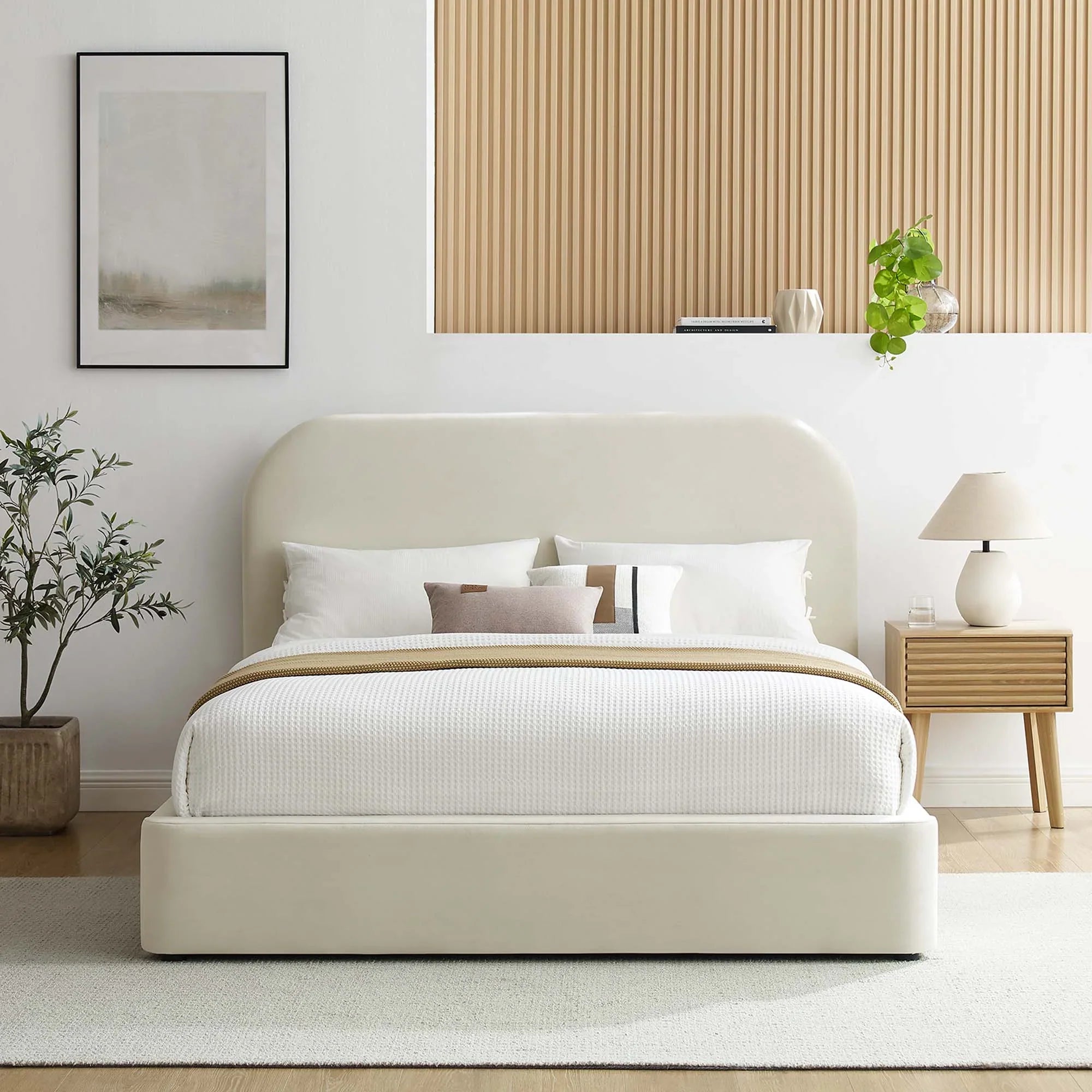 Lit Queen Size en velours Heather, couleur crème